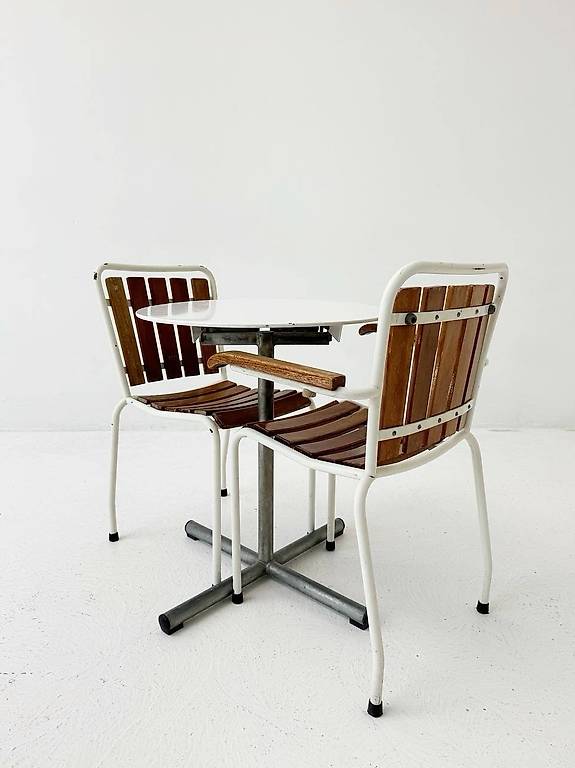 Set aus 2 Originalen Stühlen und Klapptisch von BIGLA