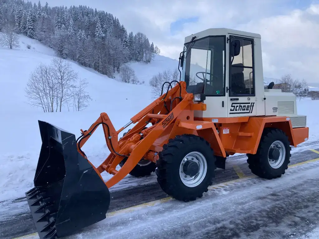 Schaeff SKL 831A Pneulader