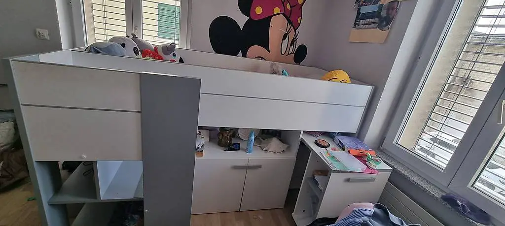 Kinderbett mit Matratze