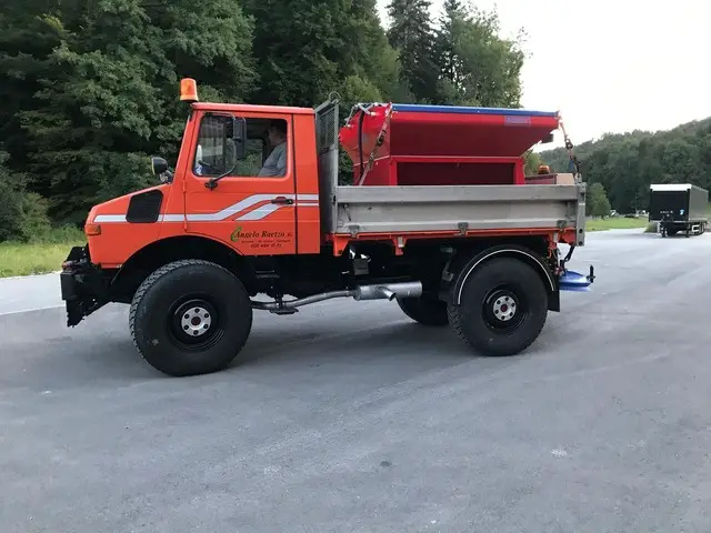UNIMOG, U 1450, 3-Seitenkipper