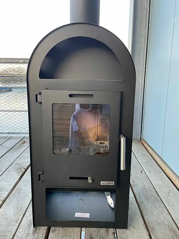 Neuer Holzofen zu verkaufen