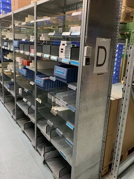  Etagère Bito galvanisée plateau avec séparateur - occasion