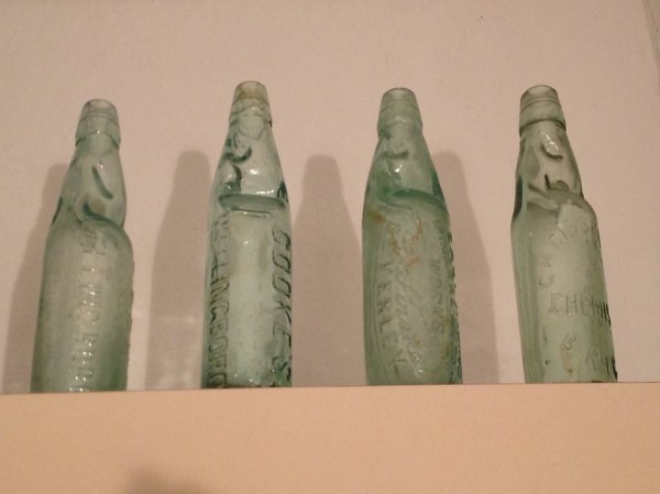 Bottiglie con biglia marble bottle