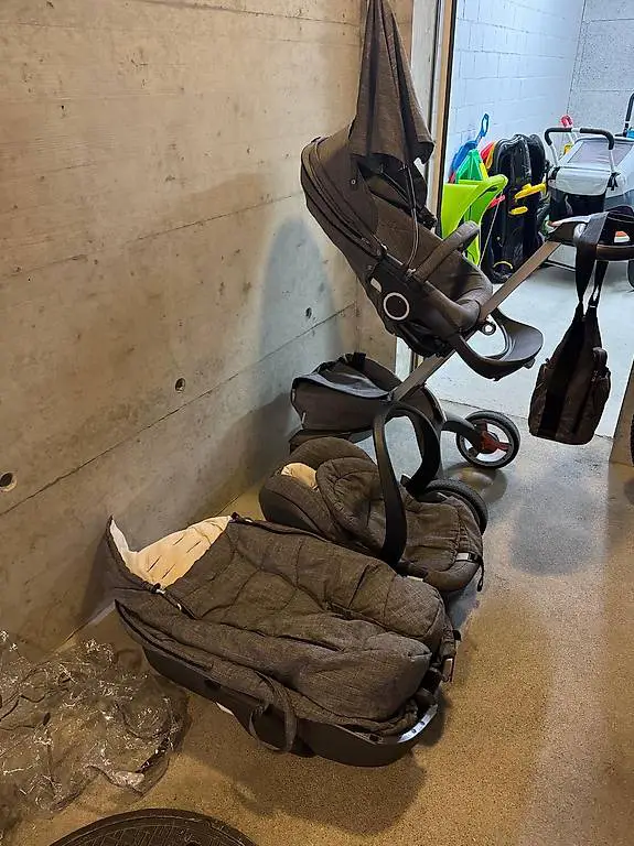 Stokke Xplory Kinderwagen-Set mit Zubehör Preis verhandelbar