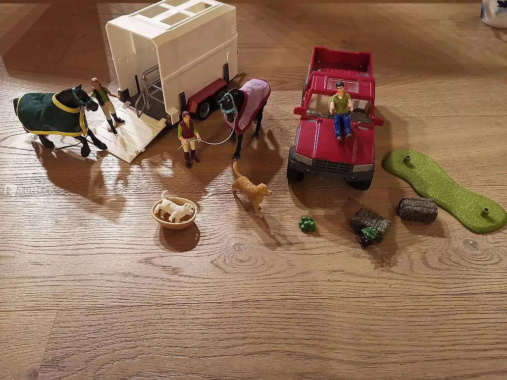 Schleich Horse club pick up with horse box