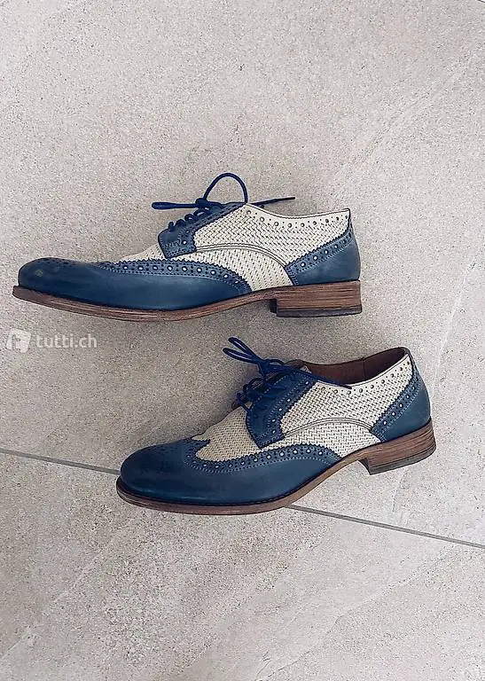 Scarpe donna stringate in CUOIO - taglia 39 (ottimo stato)