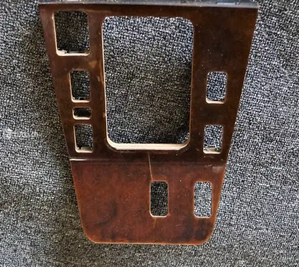 MERCEDES S500 W140 Holzabdeckung , Mittelkonsole zum richten