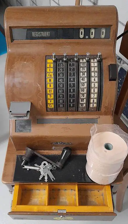 Funktionsfähige Registrierkasse