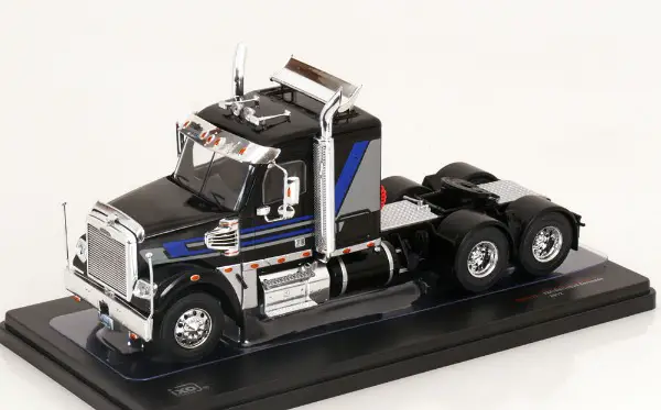 NEU: Freightliner Coronado LKW Zugmaschine 2012 schwarz /