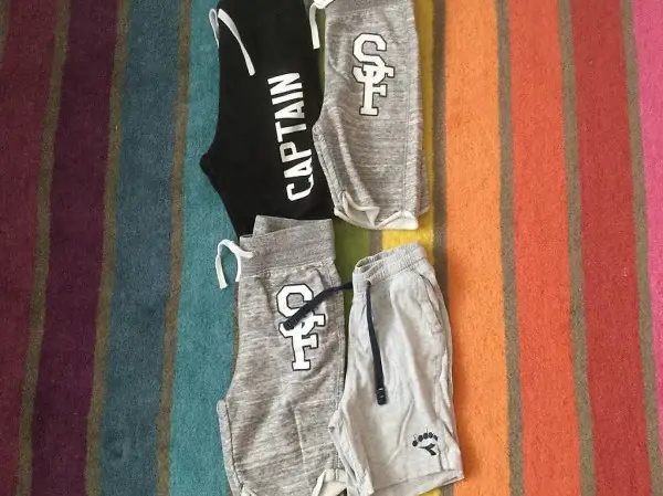 Pantaloncini tg. 116 e tg. 122