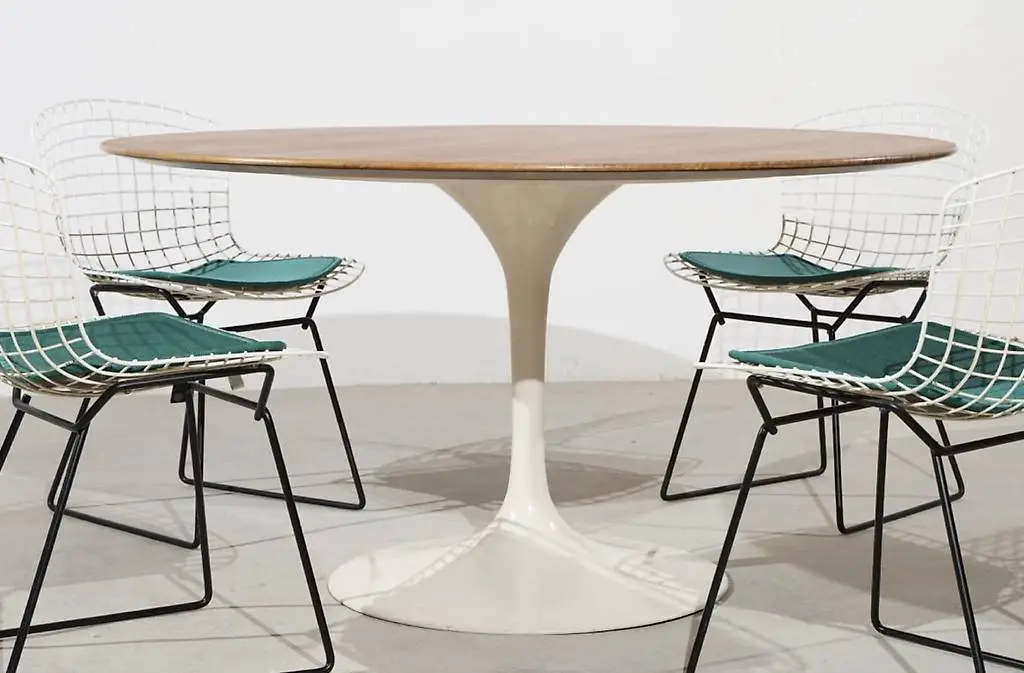 Original Saarinen Tulip Tisch Knoll