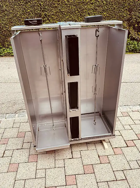 À louer grand grill à charbon de bois