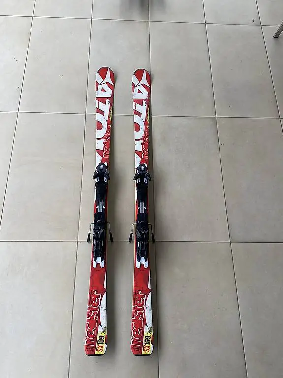 Atomic Redster SX169