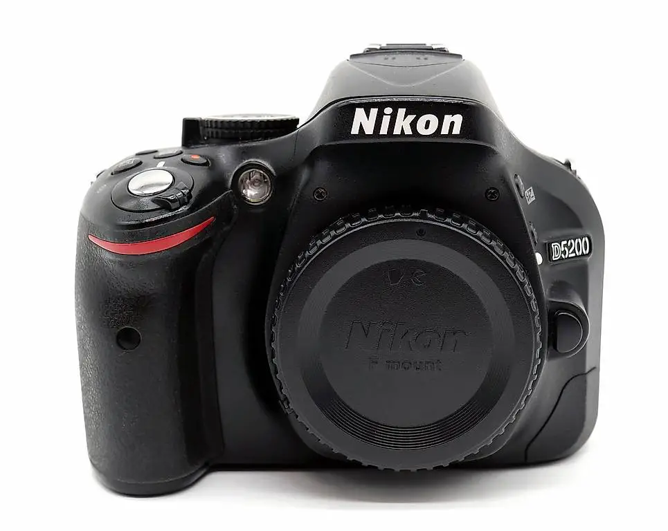 Nikon D5200 24.1 MP DSLR-Digitalkamera, CMOS, Auslöser 10108