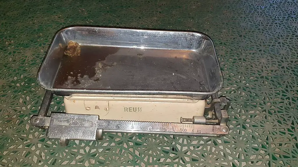 Diverse antike Waagen