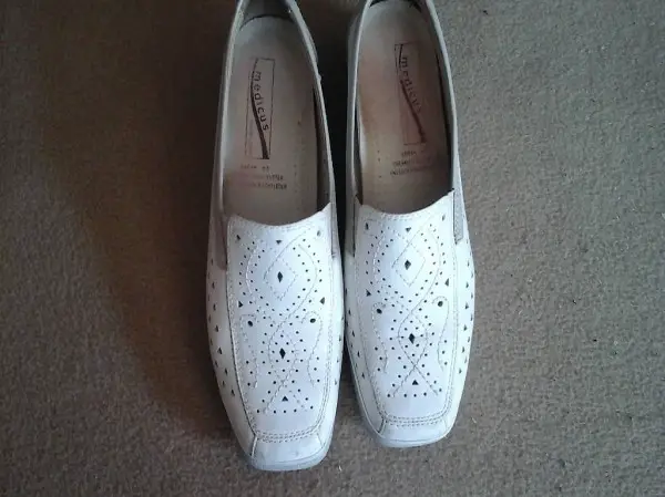 Medicus Schuhe weiss/ecru Gr 5H (38)