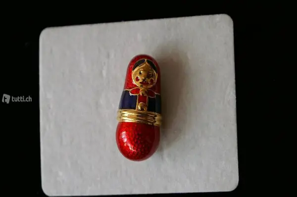Russische Matruschka Brosche