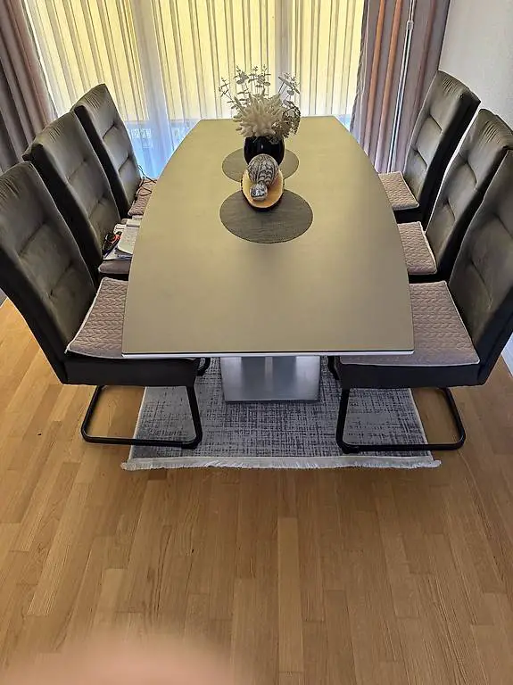 Top gepflegter Esstisch