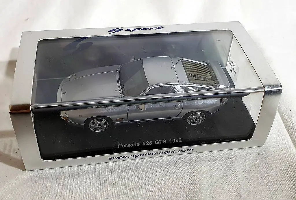 1:43 Spark Porsche 928 GTS, 1992
