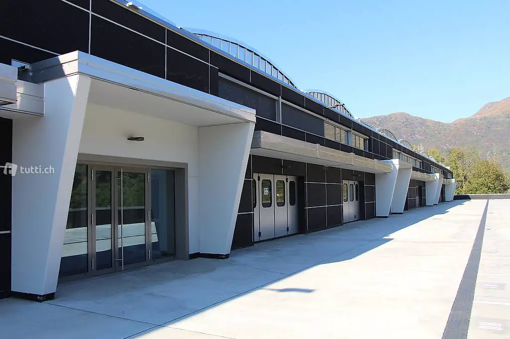  Bedano - Luminosi uffici