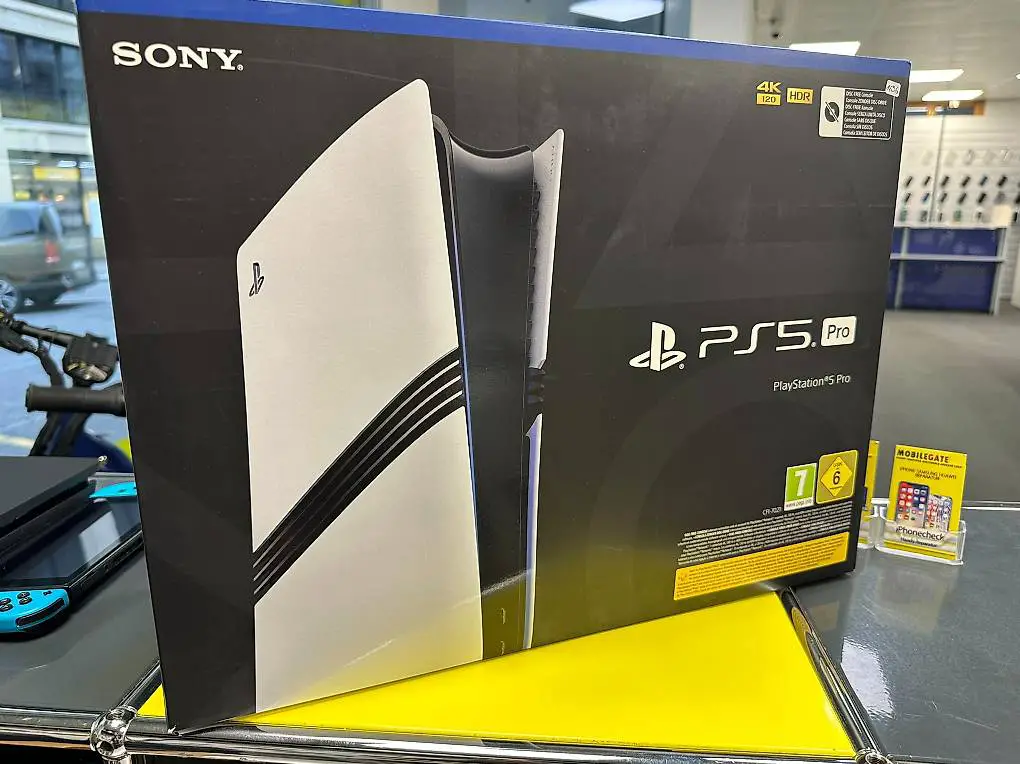 Sony Playstation 5 Pro (PS5 Pro) NEU