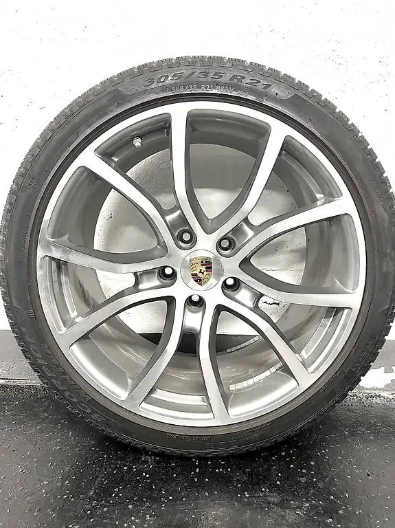 Cayenne Felgen Original 21" mit Winter- und Sommerreifen