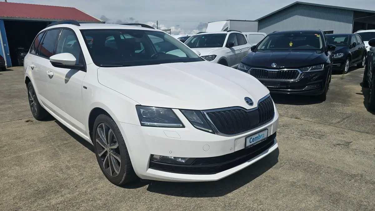 SKODA Octavia Combi 2.0 TDI Style 4x4 DSG