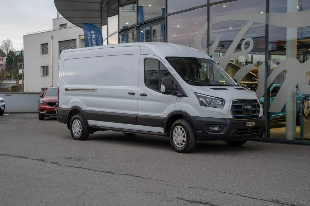 ford e-transit 68kwh trend