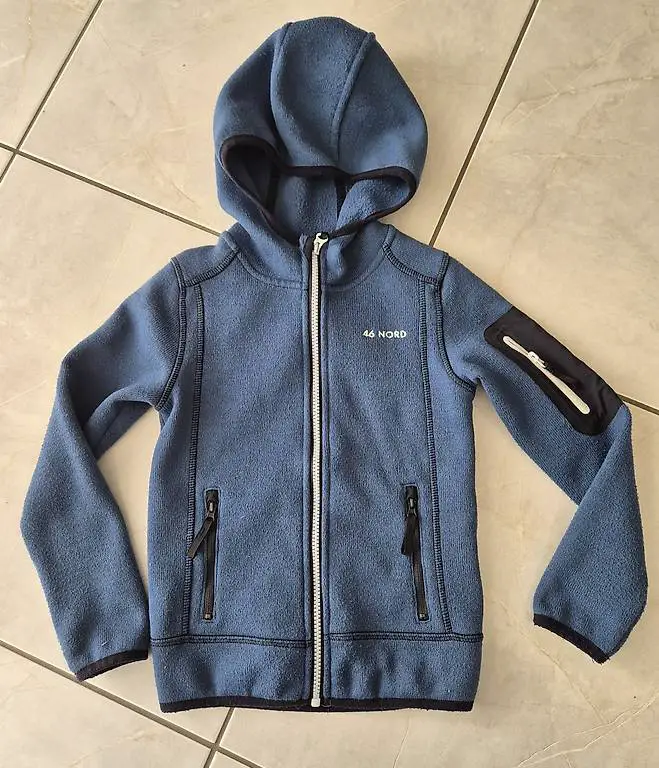Fleecejacke Gr. 128 (eher 122)