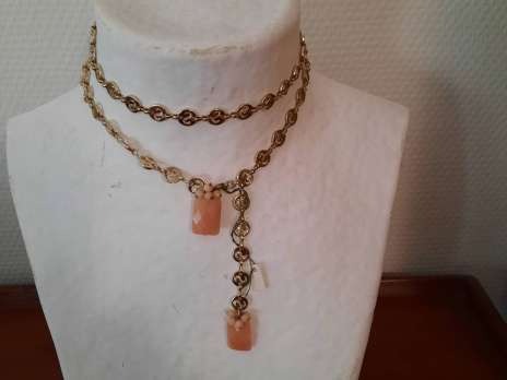 collier pierre naturelle