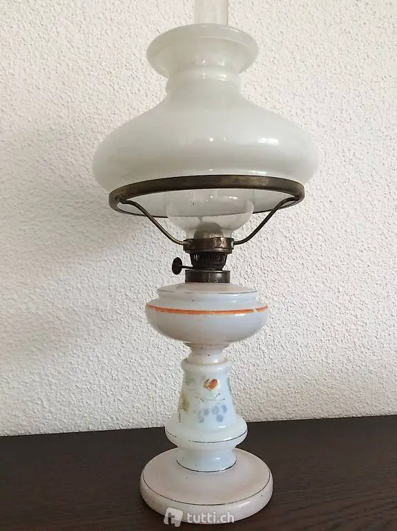 Antike Petroleumlampe