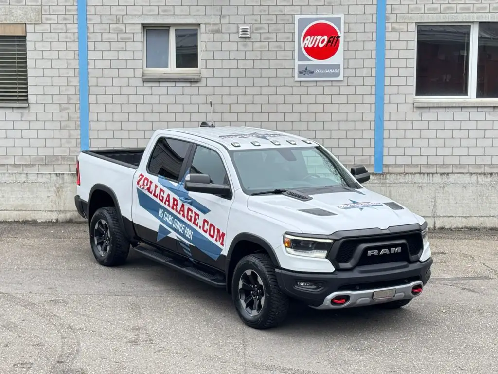 DODGE 5.7 HEMI Sattelfahrzeug u