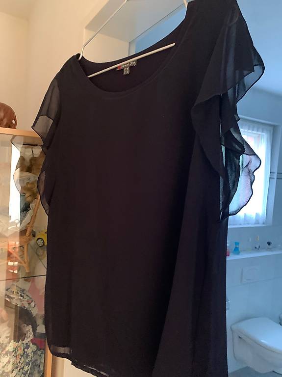 Bluse dunkelblau doppellagig Prei CHF 20.-