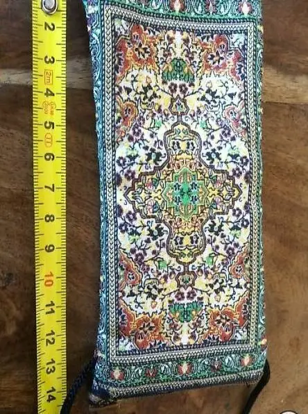 Jolie pochette avec cordon