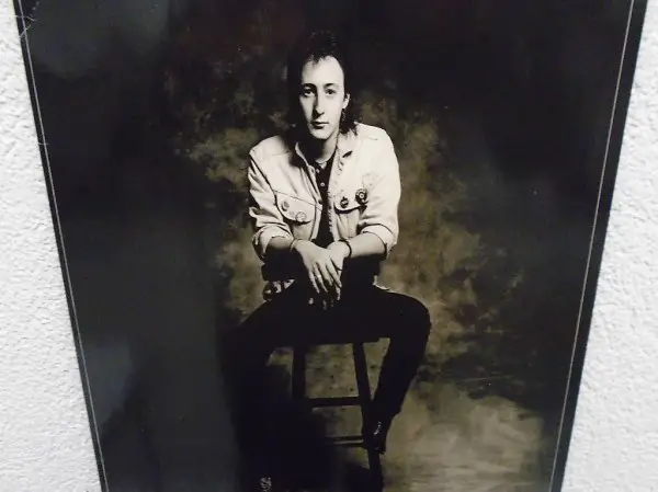 Julian Lennon, Vinyl