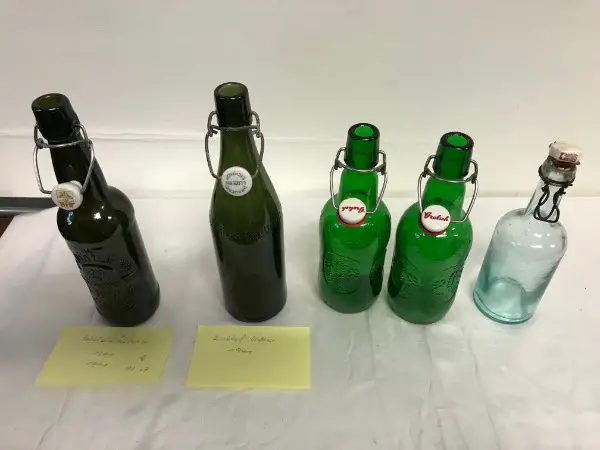 Bierflaschen, alt