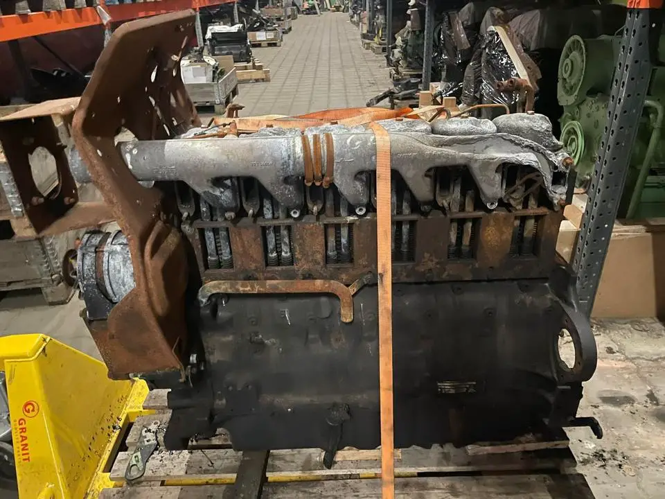 Deutz F6l912 Motor, Teileträger