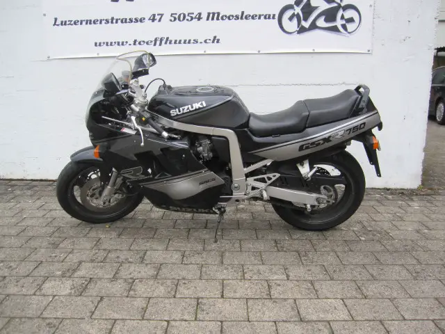 suzuki gsx-r 750