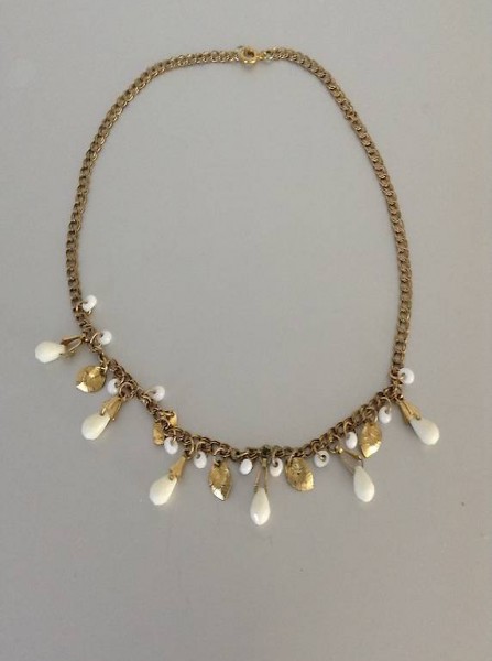 Hochzeit - Traumhafte Goldkette mit weissen Steinchen