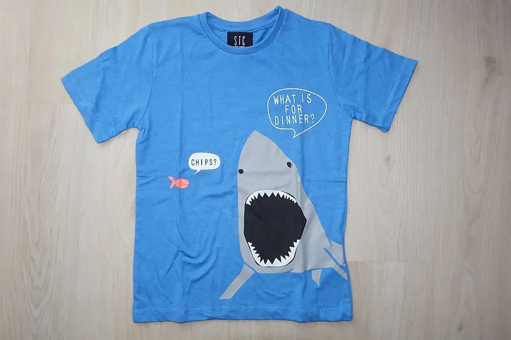 T-shirt Haifisch Gr. 128/134 Staccato hell- o dunkelblau Neu