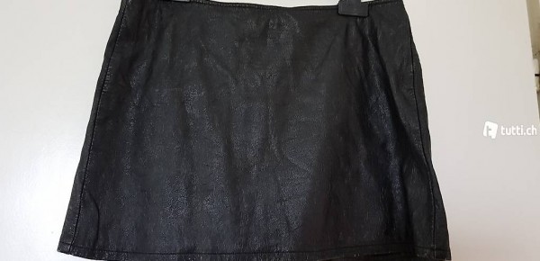 Minirock Benetton.Gr. 38 Lederoptik