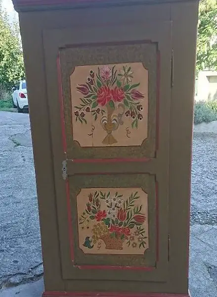 Schrank / Fichte / mit Bauernmalerei