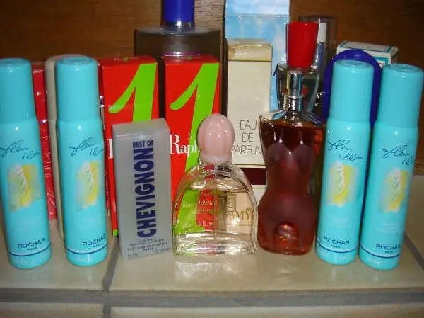  Parfums und Toilettenartikel