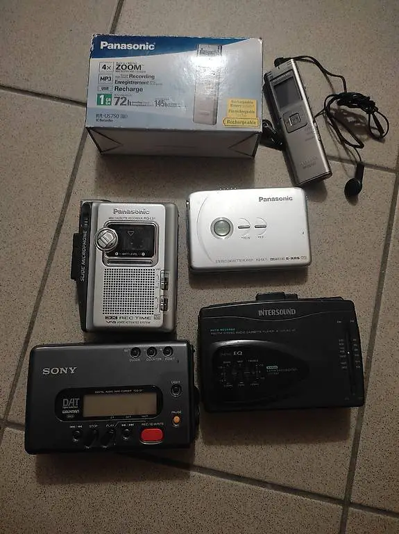 Audio cassette player