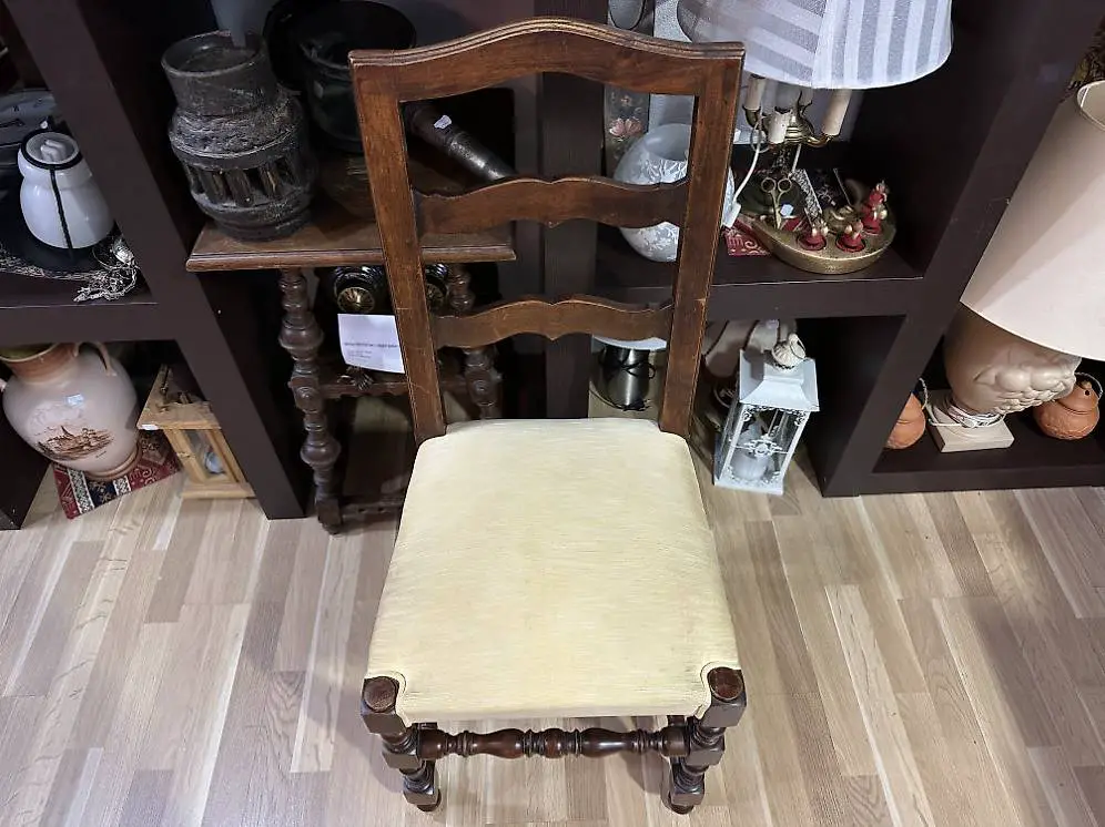 Antiker Louis Philippe Stuhl mit Gobelin Stoff