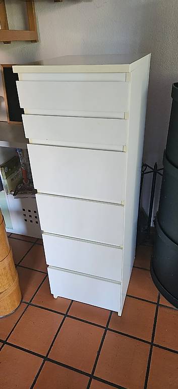 Schubladenmöbeli