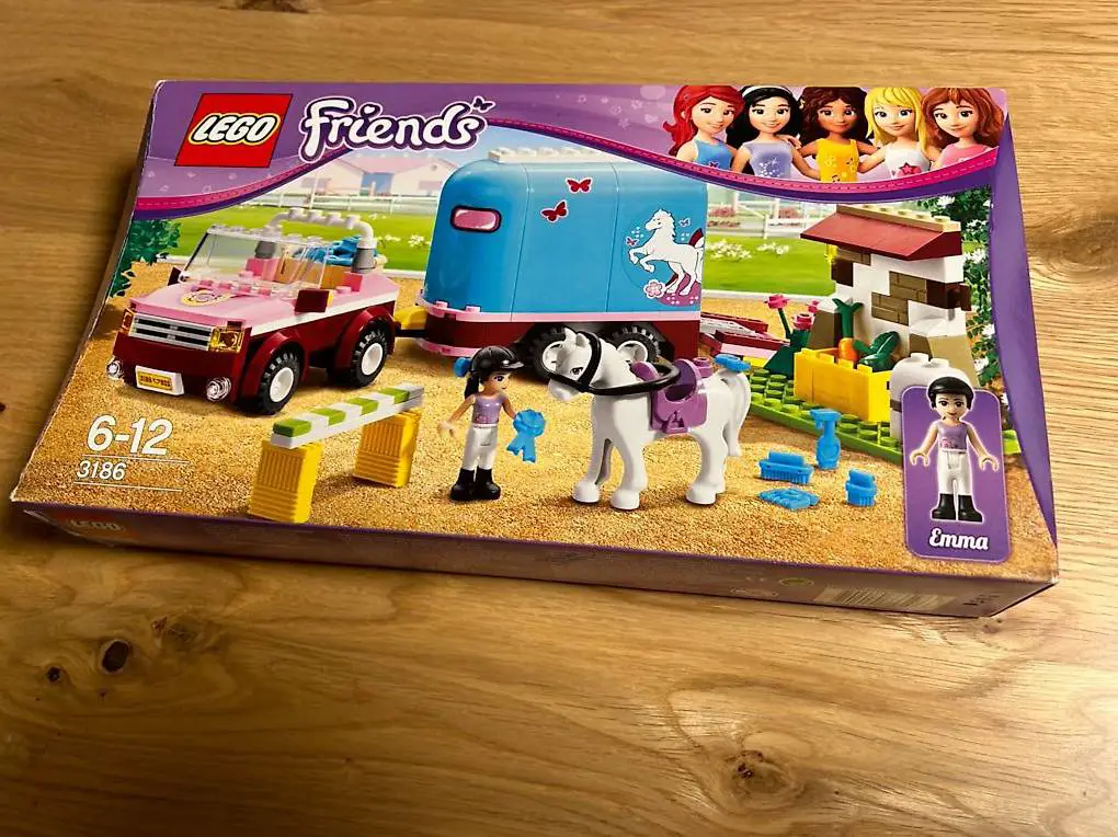 Lego Friends? Geländewagen mit Pferdeanhänger Nr 3186