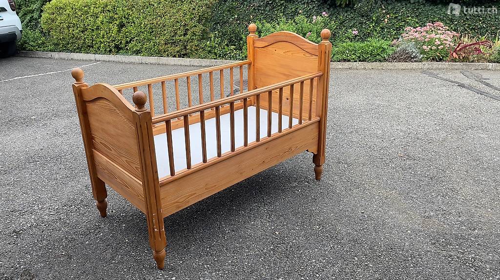 Kinderbett Biedermeier, Antik