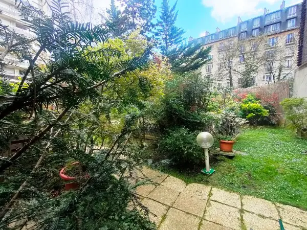 Maison: 73,06m², Jardin: 27m² et Terrasse: 13m²