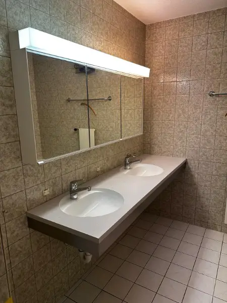 Spiegelschrank Badezimmer